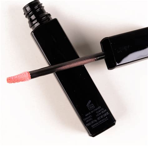 Chanel Caprice Rouge Allure Extrait de Gloss Review